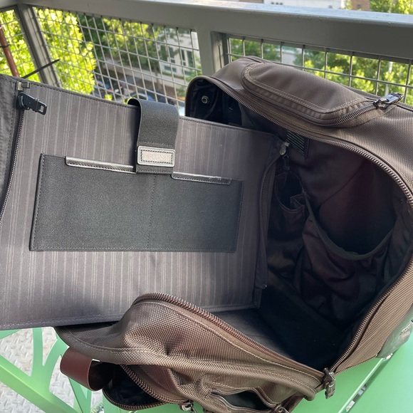 TUMI 2 wheel Brown Carry-On - Picture 9 of 15